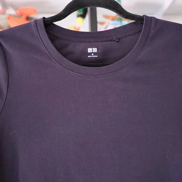 UNIQLO | basic tee - longsleeve - Picture 5 of 5